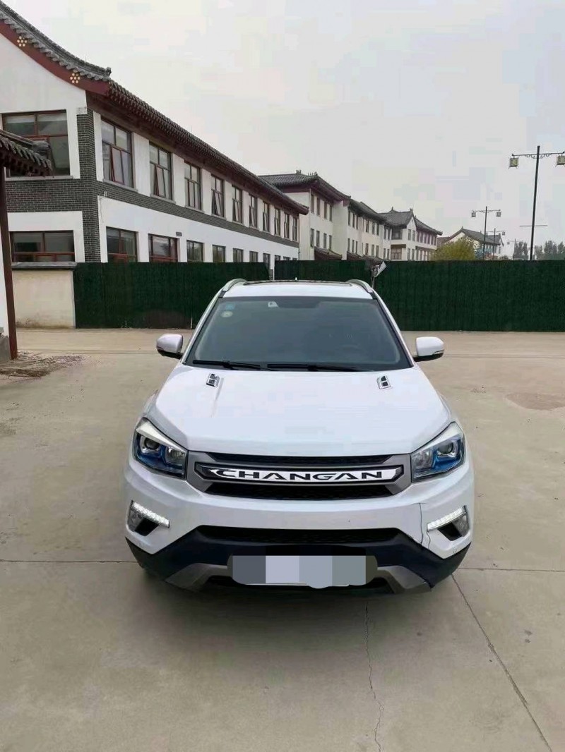 枣庄17年长安汽车CS751