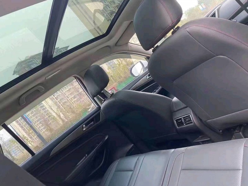 枣庄17年长安汽车CS758