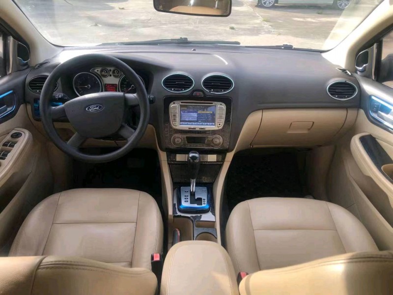 汕头13年福特福克斯5