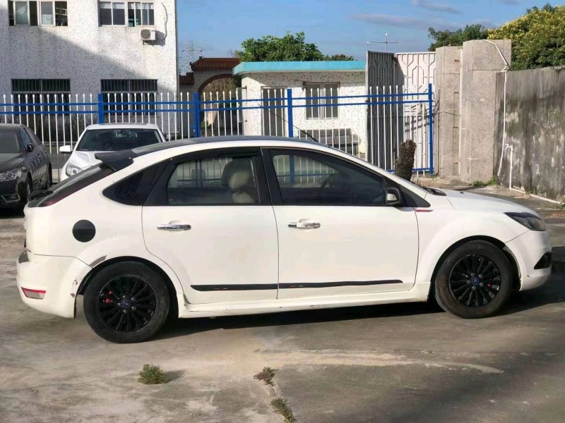 汕头13年福特福克斯6