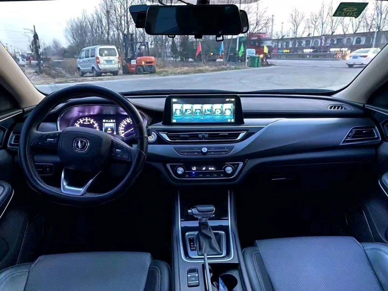 枣庄20年长安汽车锐程CC7