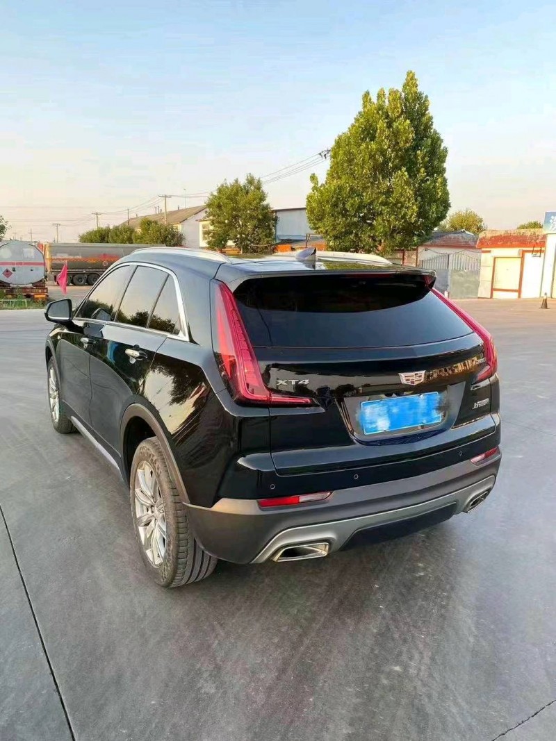 枣庄20年凯迪拉克XT47