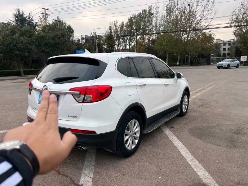 枣庄16年别克昂科威2