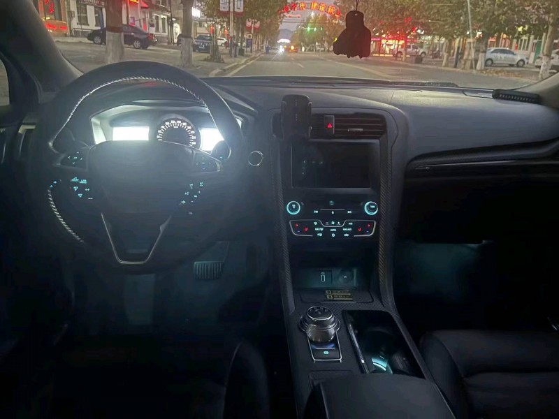 邢台18年福特蒙迪欧8