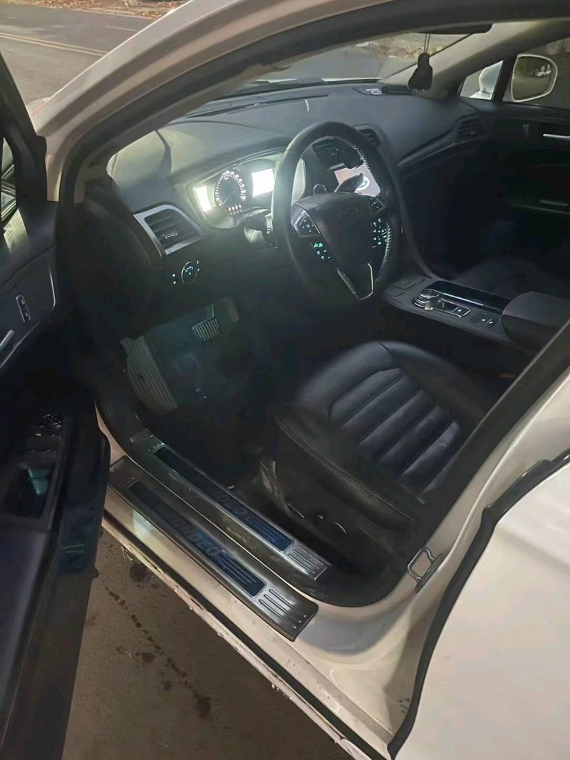 邢台18年福特蒙迪欧9