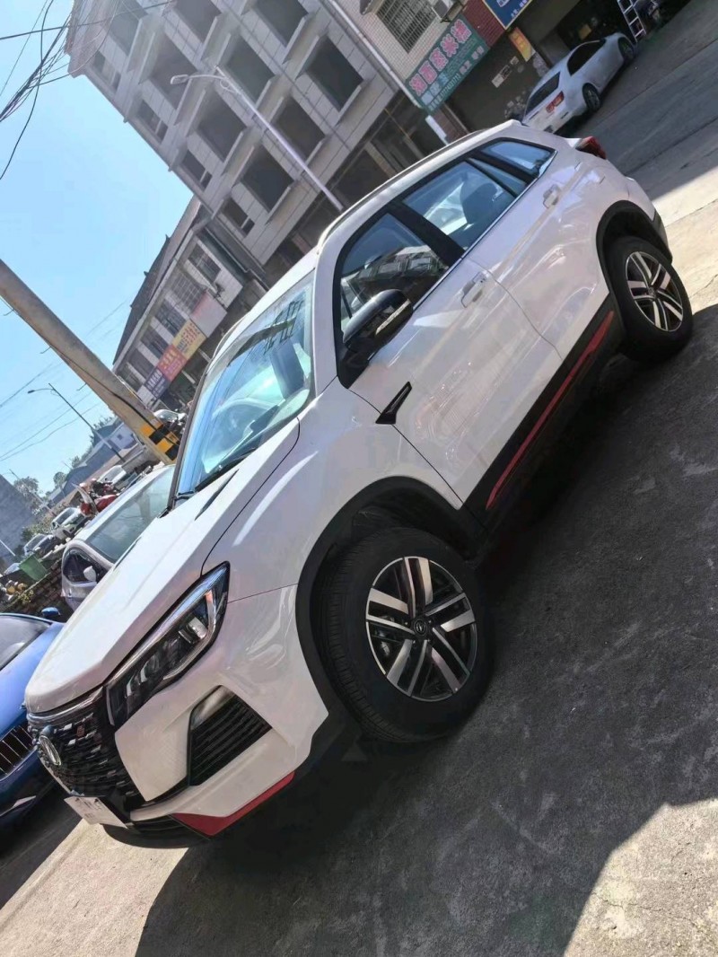 湘潭23年長安汽車CS757