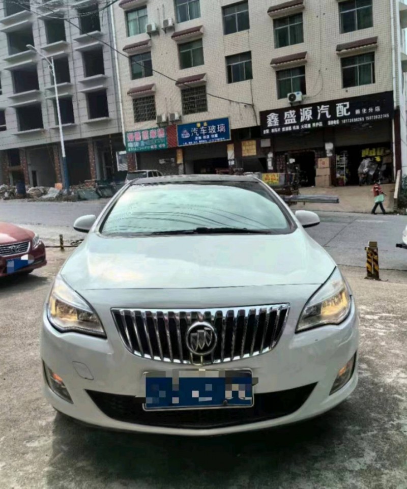 衡阳13年别克英朗1