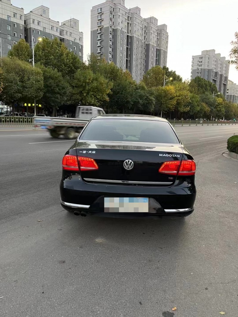 济宁12年大众迈腾8