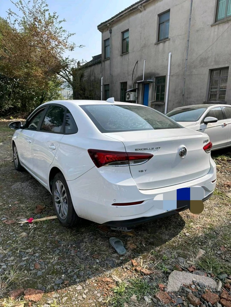 嘉兴18年别克英朗3