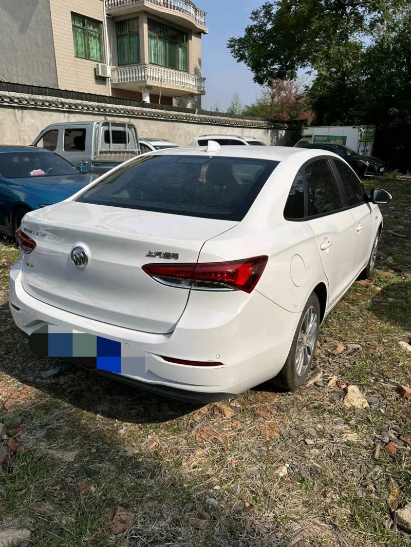 嘉兴18年别克英朗4