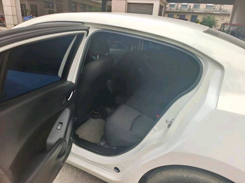 邯郸16年马自达昂克赛拉7