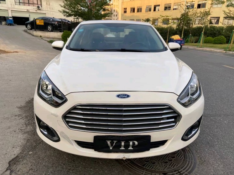 广州17年福特福克斯1