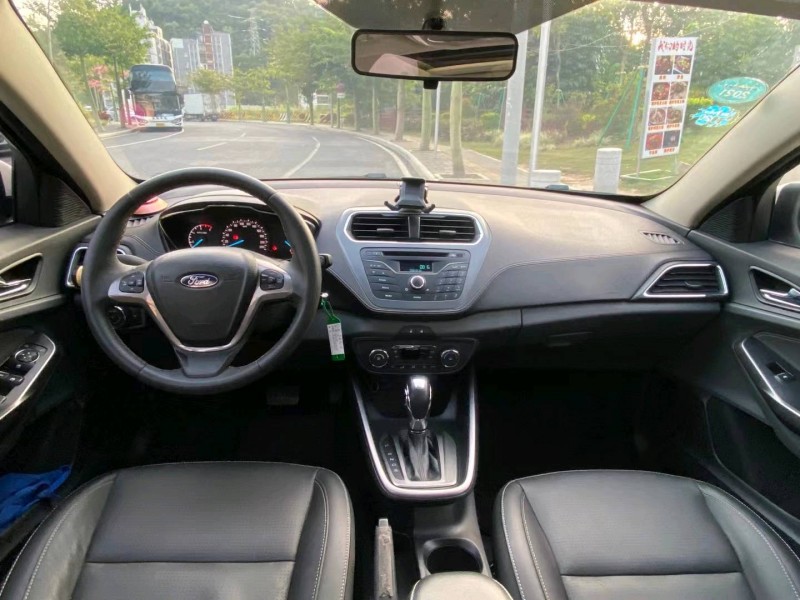 广州17年福特福克斯6