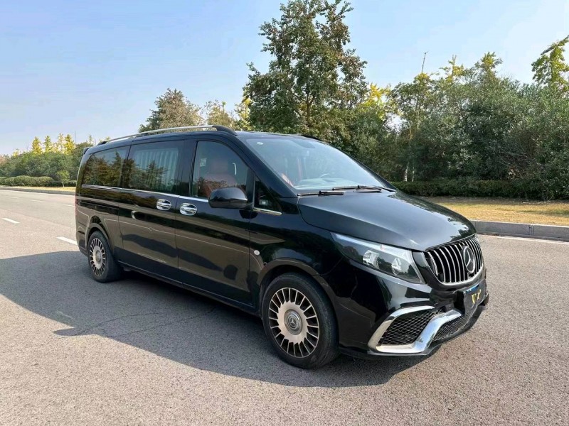 常州19年奔驰威霆3