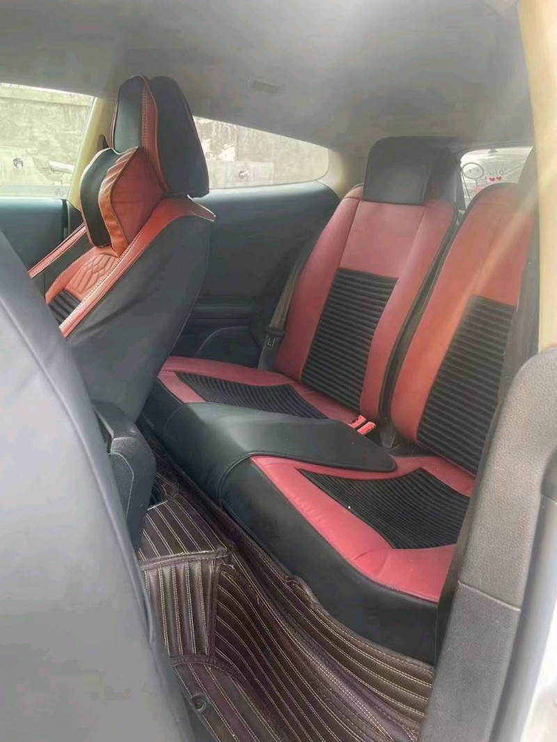 保定14年大众尚酷6