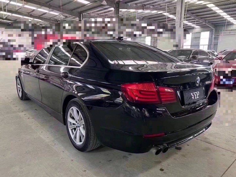 济宁13年宝马5系8