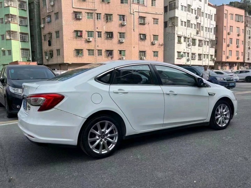广州15年纳智捷U5 SUV6