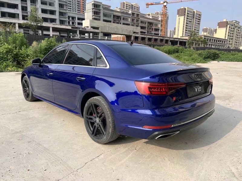 济宁19年奥迪A4L8