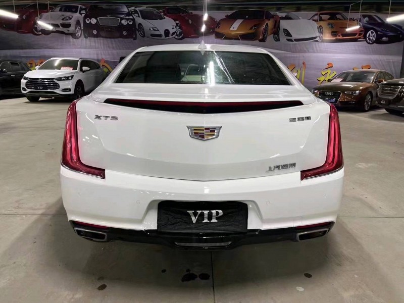 济宁18年凯迪拉克XTS9