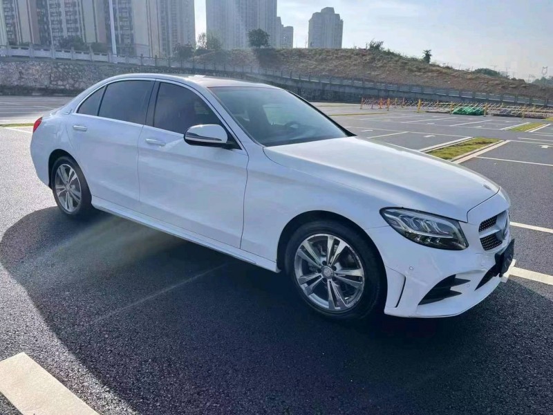 宜昌21年奔馳C9