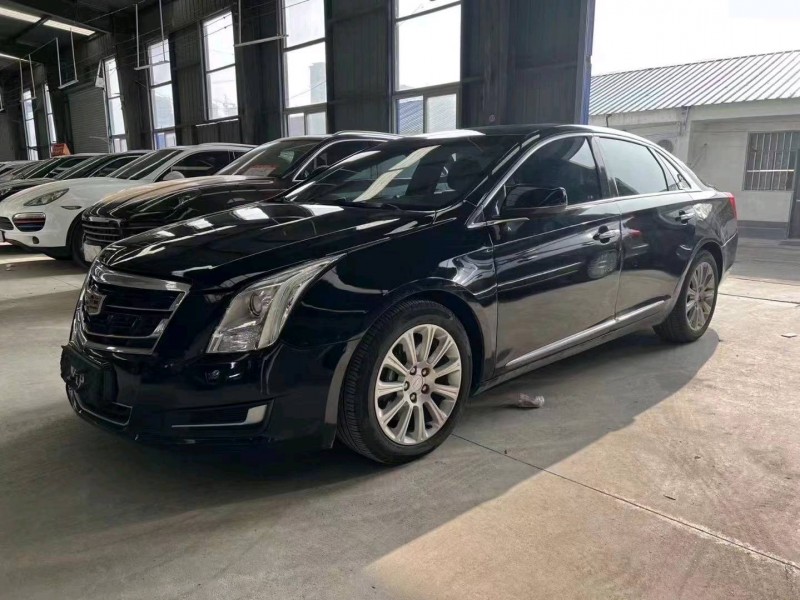 济宁17年凯迪拉克XTS3