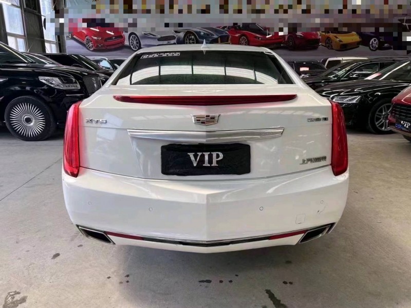 济宁16年凯迪拉克XTS9