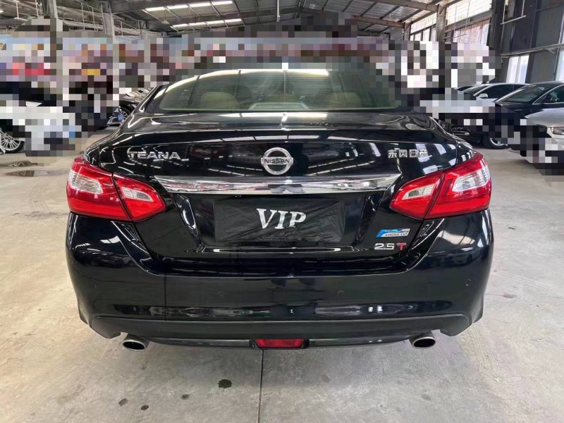 济宁19年日产天籁9