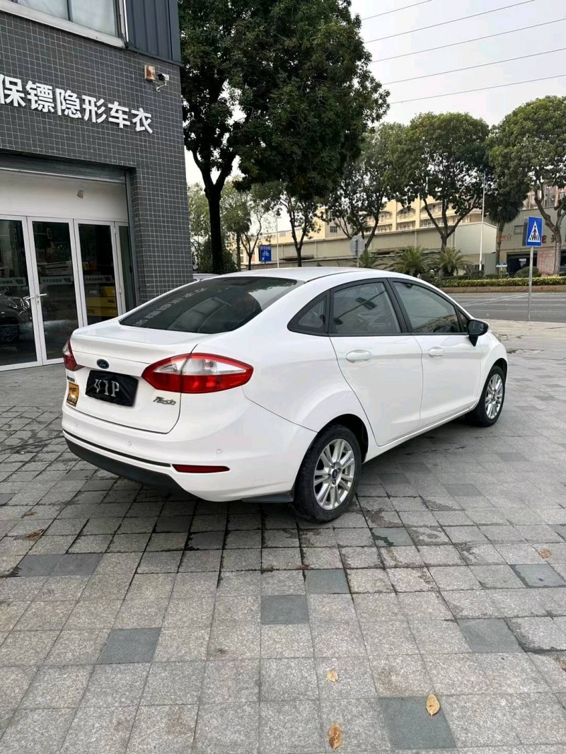 东莞14年福特嘉年华7