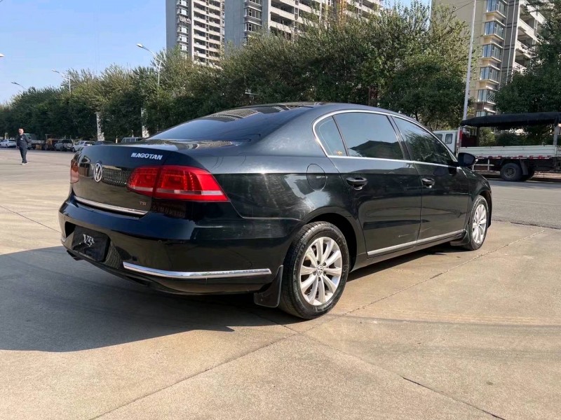 济宁14年大众迈腾7