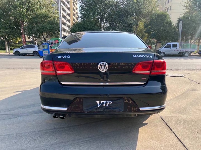 济宁14年大众迈腾9