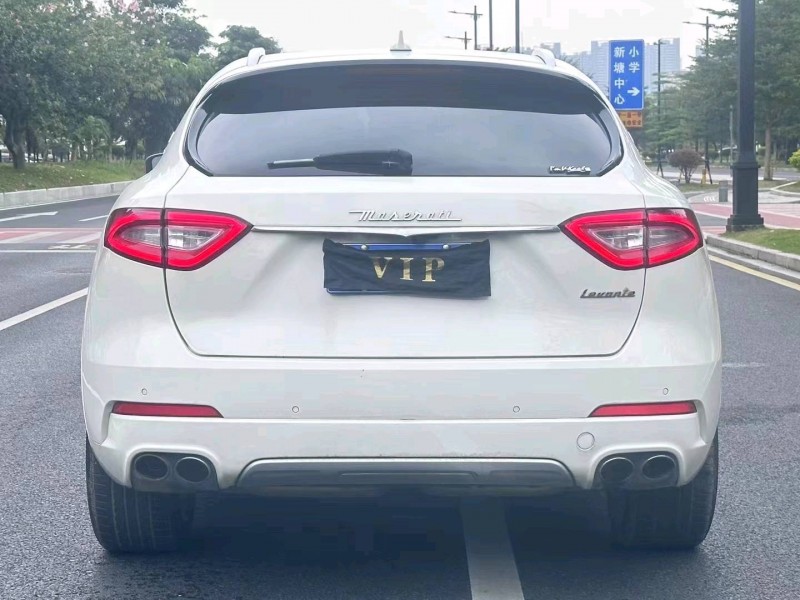广州17年玛莎拉蒂Levante9