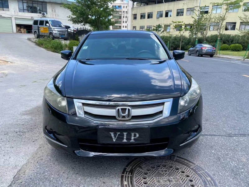 广州09年本田雅阁1