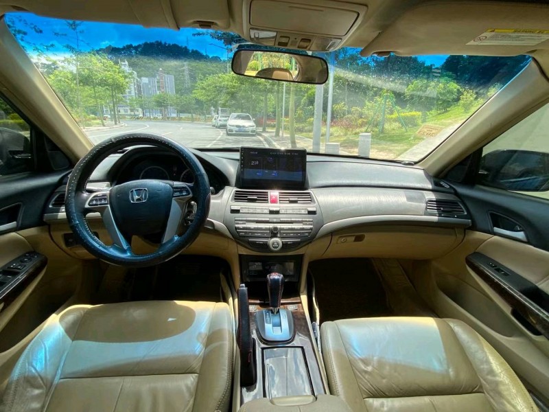 广州09年本田雅阁7