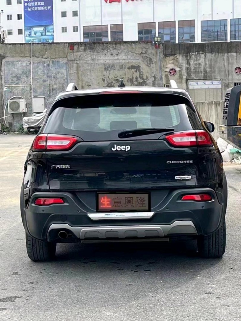 广州16年Jeep自由光3