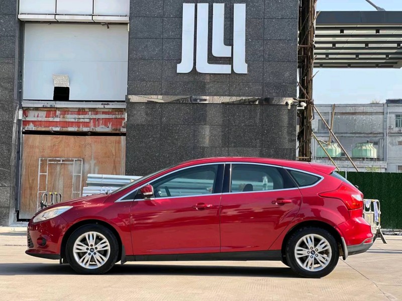 东莞13年福特福克斯7