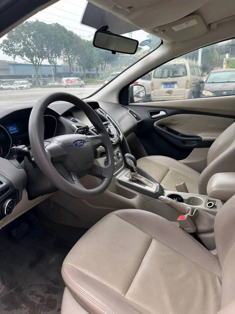 东莞14年福特福克斯4