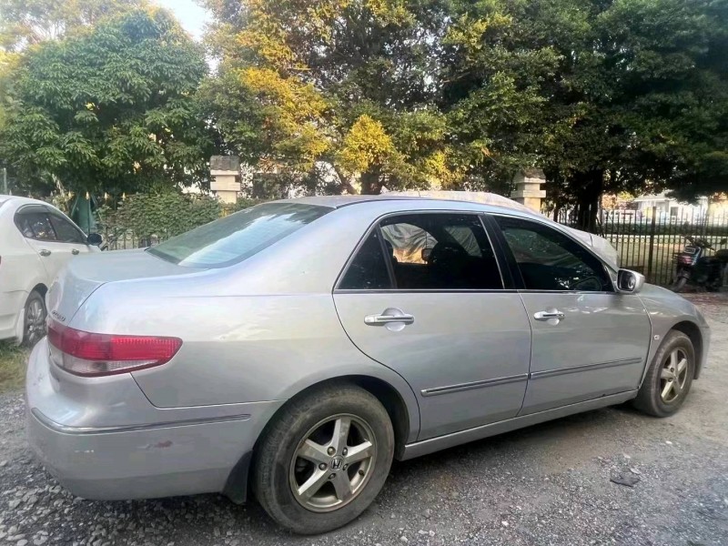 广州06年本田雅阁6