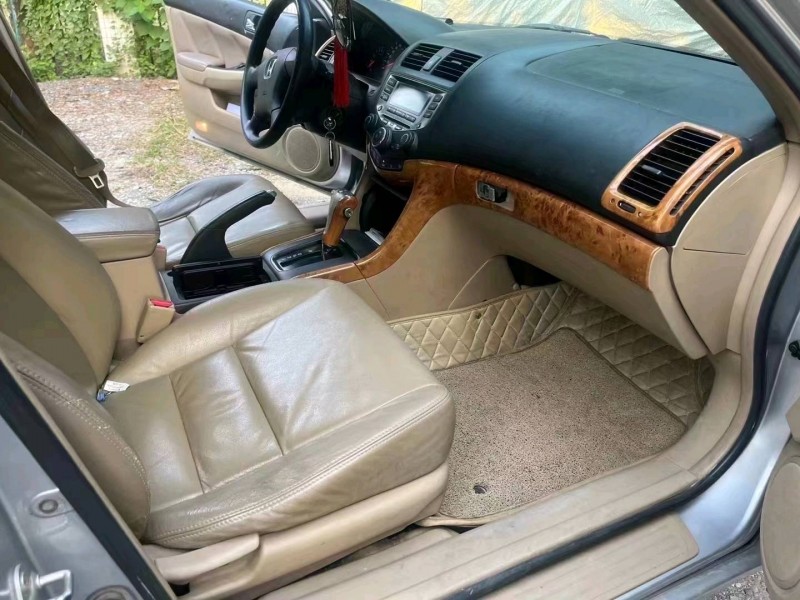 广州06年本田雅阁9