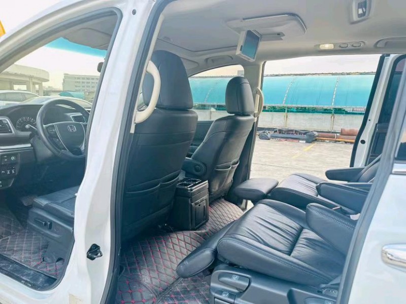 东莞18年本田奥德赛5