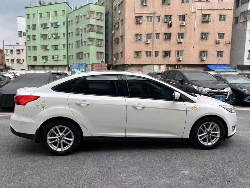 广州18年福特福克斯5