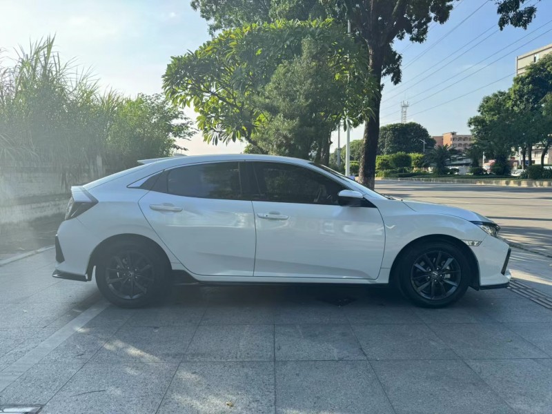 东莞22年本田思域8