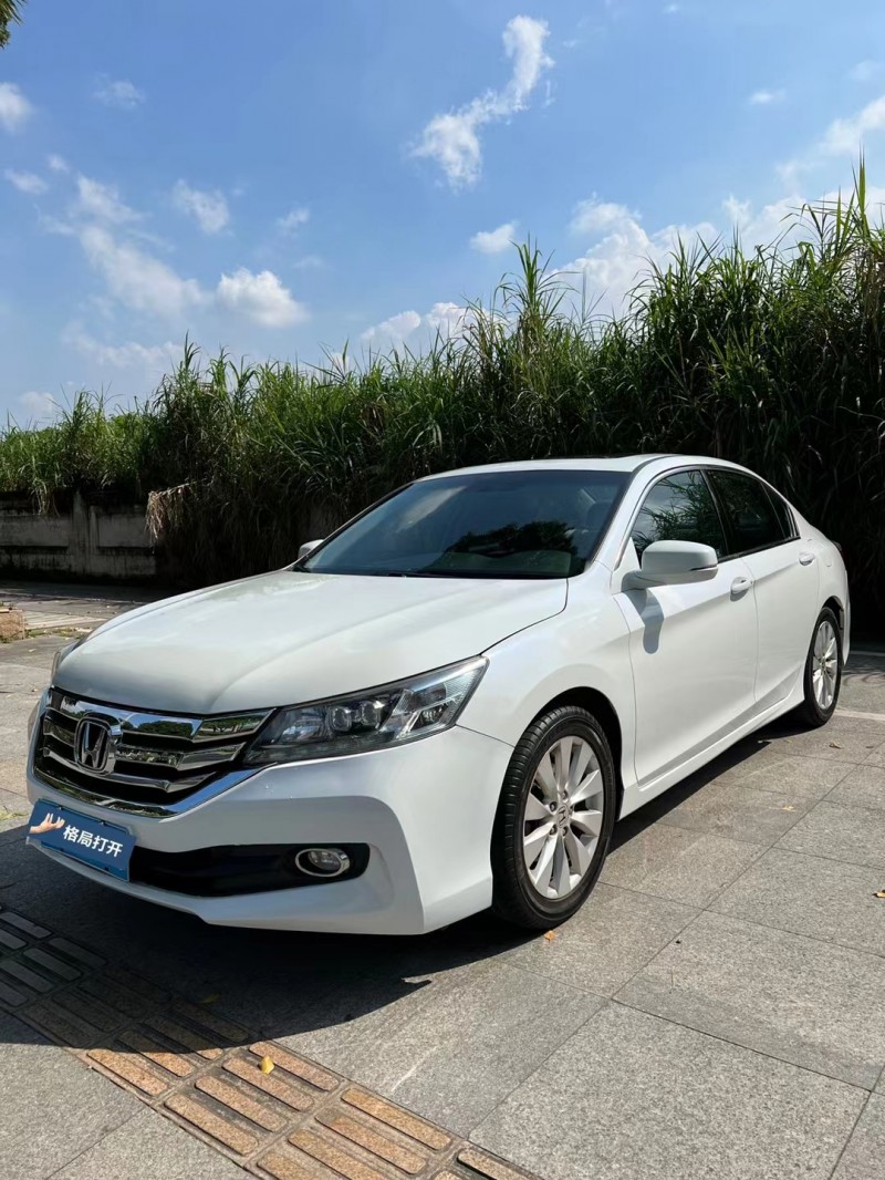 东莞16年本田雅阁3