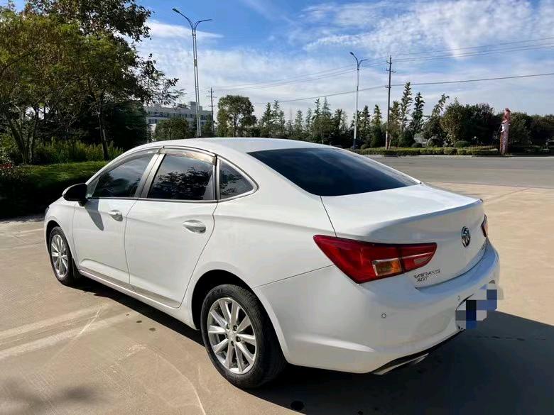 盐城17年别克威朗4