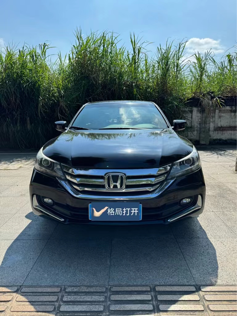 东莞15年本田雅阁1