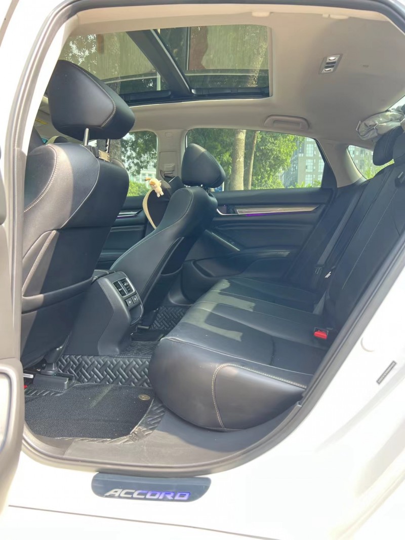 东莞22年本田雅阁5