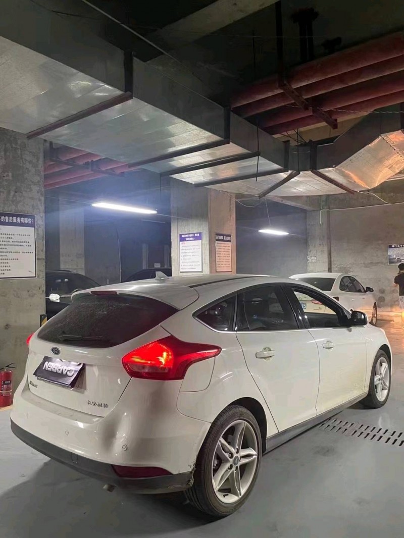 广州20年福特福克斯9