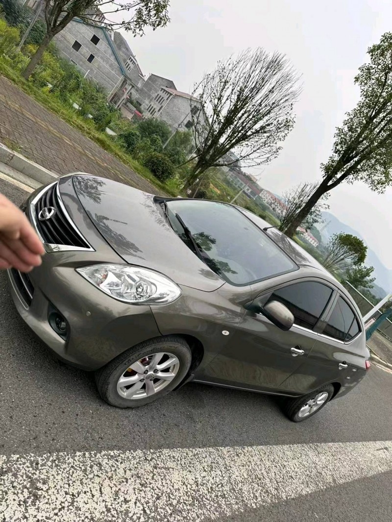 青岛12年日产阳光3
