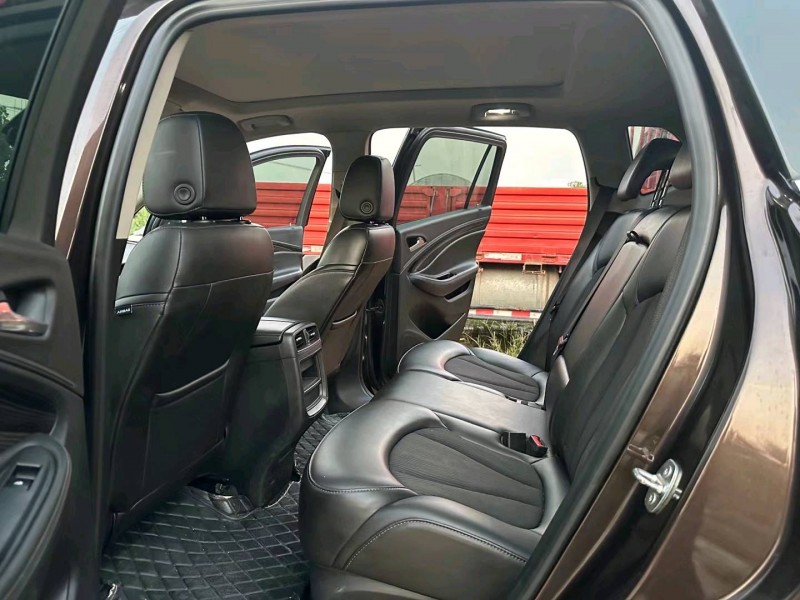 徐州21年别克昂科威7