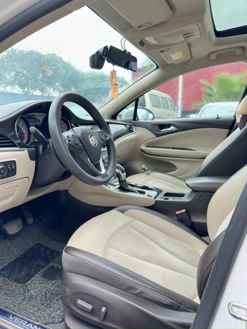 东莞17年别克威朗4