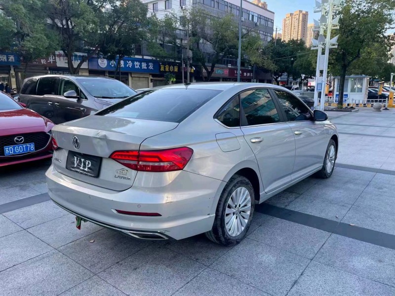 徐州19年大众朗逸8
